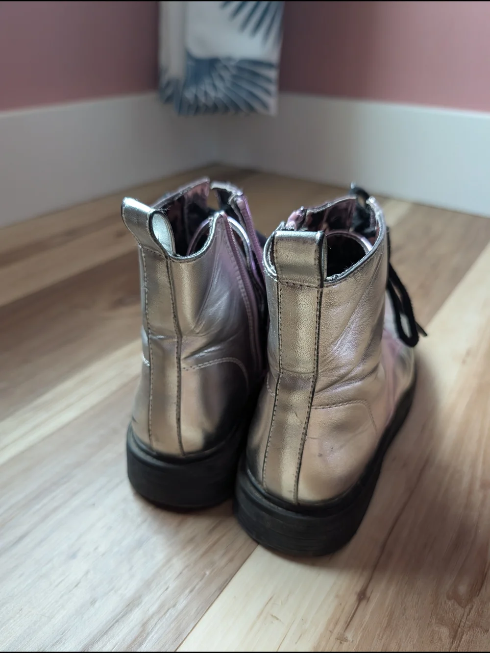 Steve Madden stylish metallic